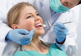 patient receiving dental crowns in Goodlettsville
