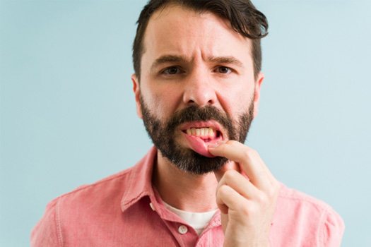 Treat gum disease near Greenbrier