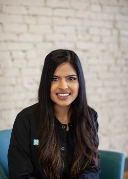 Registered dental hygienist Chandni